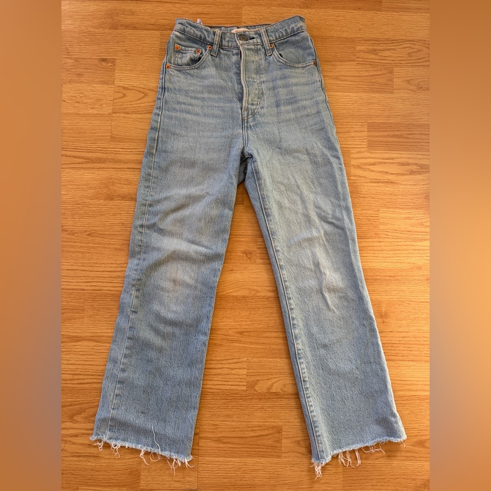 Levi's Light Wash Women's Jeans